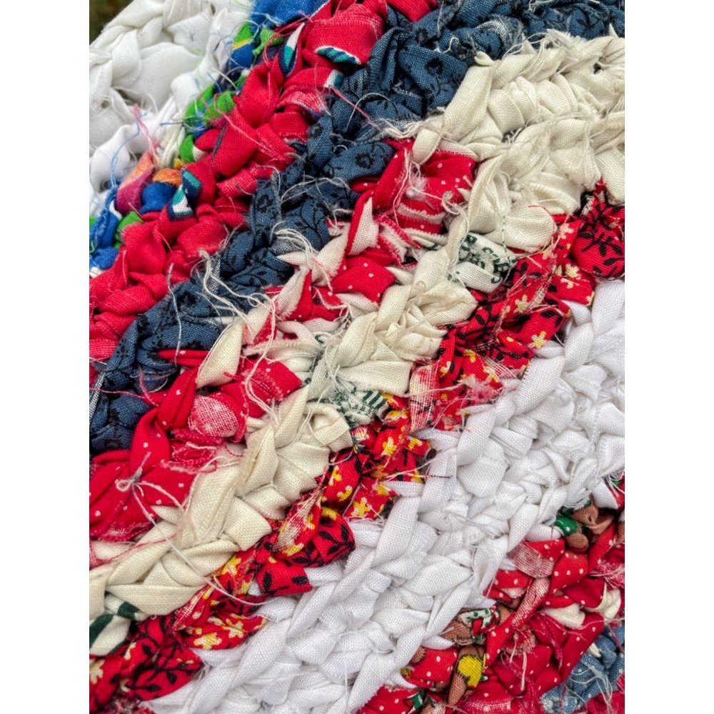 Vintage Heart Shaped Rag Rug Accent Pillow Farmhouse Primitive Red White - Picture 9 of 16